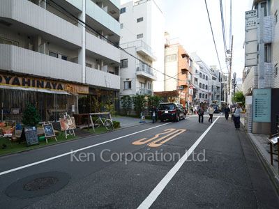  Neighborhood