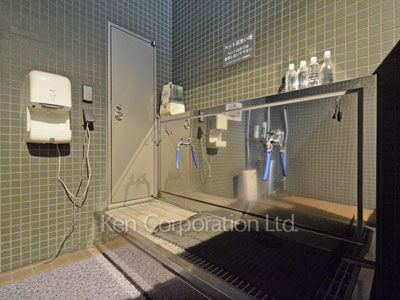 Pet care facility