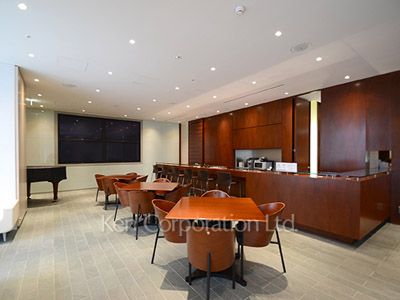 Sky View Lounge