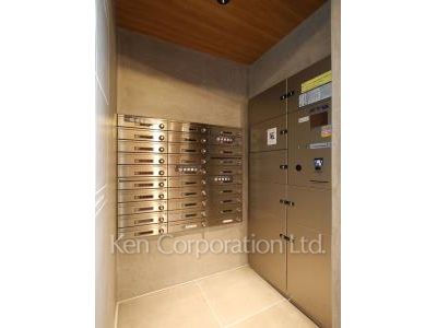  Mail/Delivery box