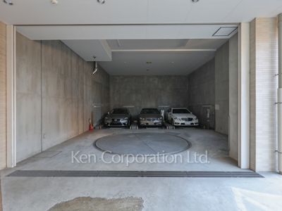  Parking Lot