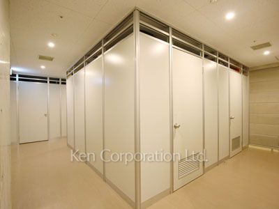 Trunk room