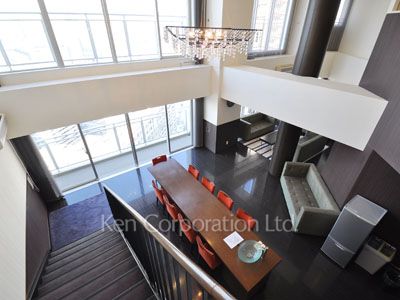Sky View Lounge