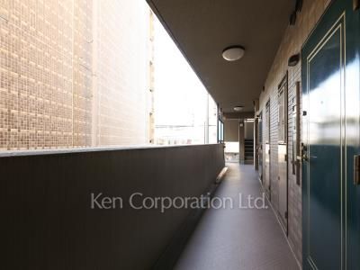  Corridor