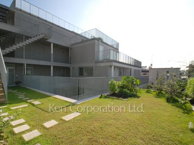 Courtyard/Greenery