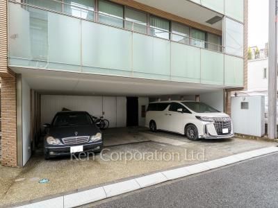 Parking Lot