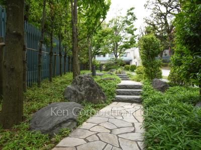 Courtyard/Greenery