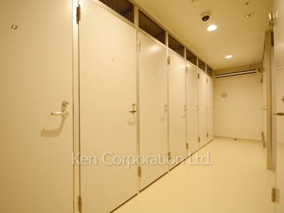 Trunk room