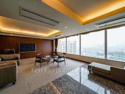 Sky View Lounge