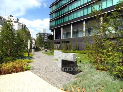  Courtyard/Greenery