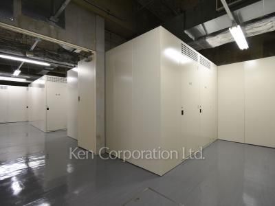 Trunk room