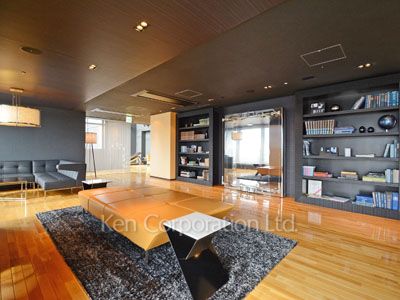 Sky View Lounge