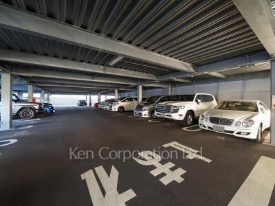  Parking Lot