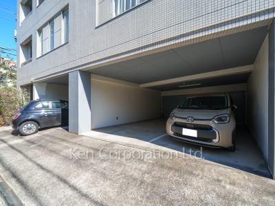  Parking Lot