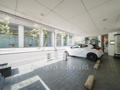  Parking Lot
