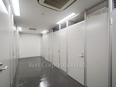 Trunk room