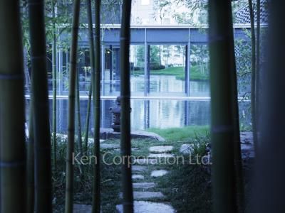 Courtyard/Greenery