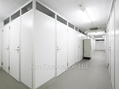 Trunk room
