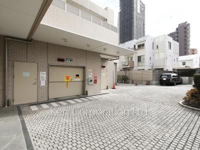  Parking Lot