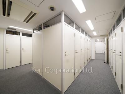 Trunk room