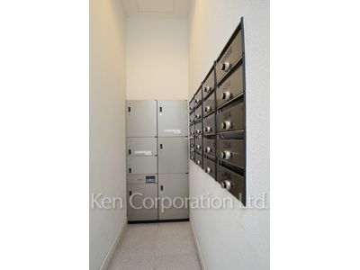  Mail/Delivery box