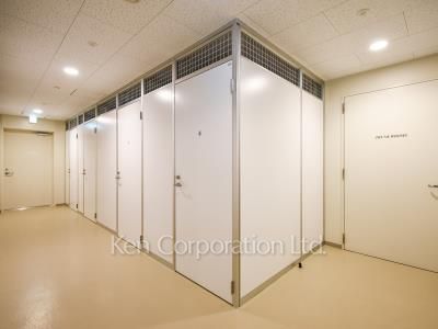 Trunk room