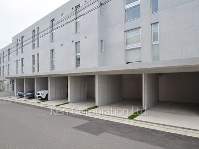 Parking Lot