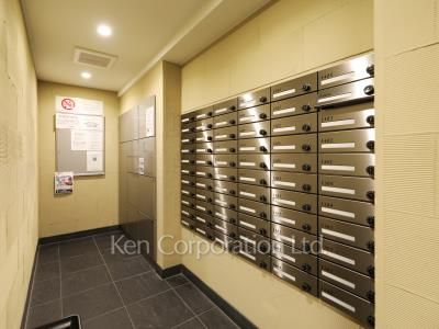  Mail/Delivery box