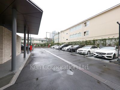  Parking Lot