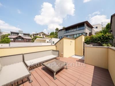 Roof Balcony