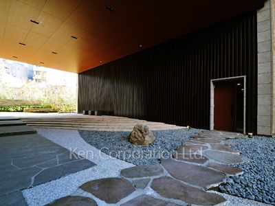 Courtyard/Greenery