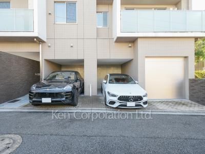  Parking Lot