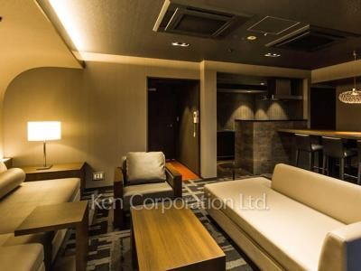 Sky View Lounge
