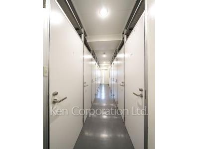 Trunk room