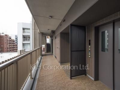  Corridor