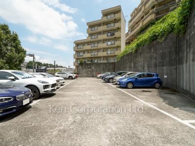  Parking Lot