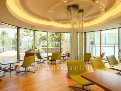 Sky View Lounge