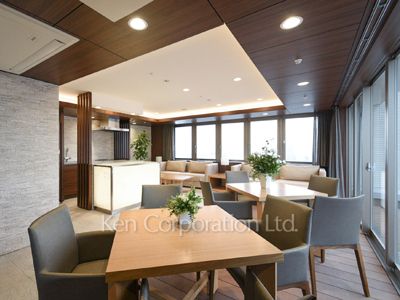 Sky View Lounge