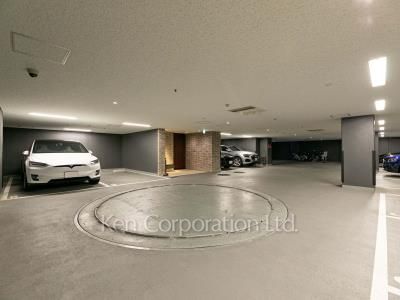 Parking Lot