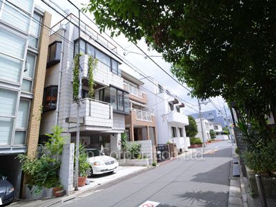  Exterior from near by