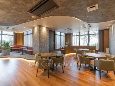 Sky View Lounge