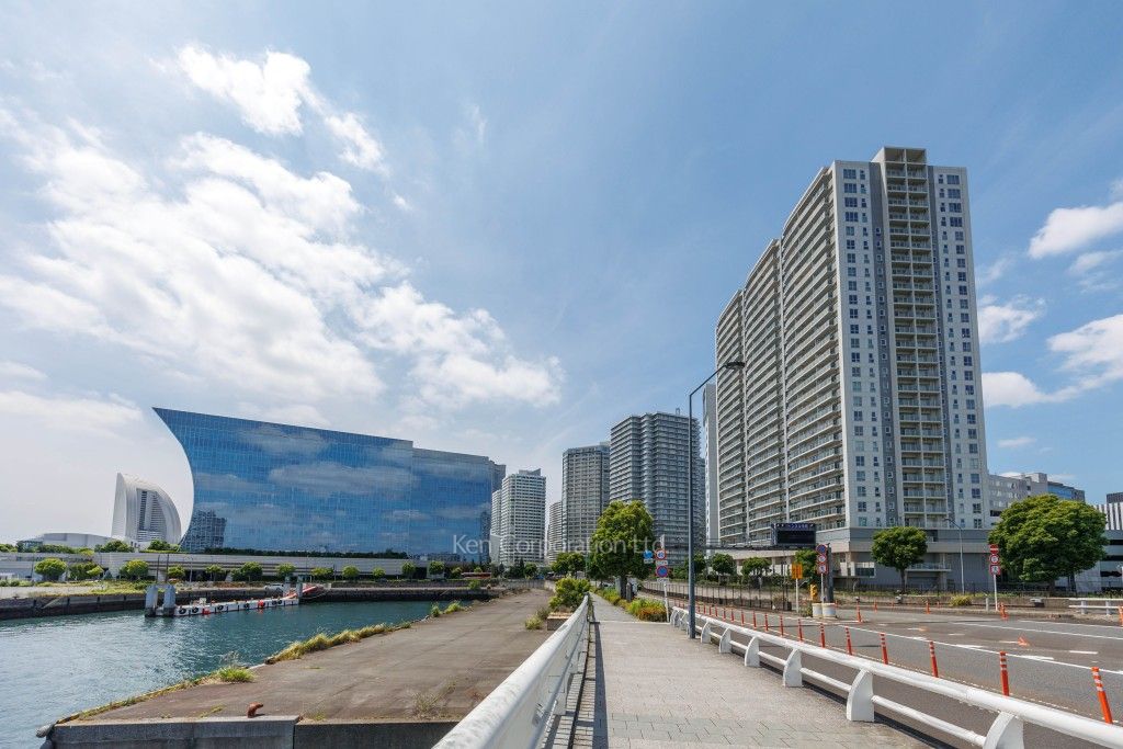 Blue Harbor Tower Minatomirai for rent | Yokohama Apartments - Ken