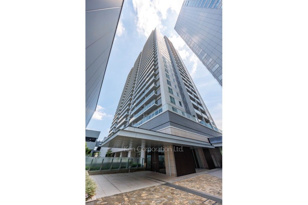 Blue Harbor Tower Minatomirai for rent | Yokohama Apartments - Ken