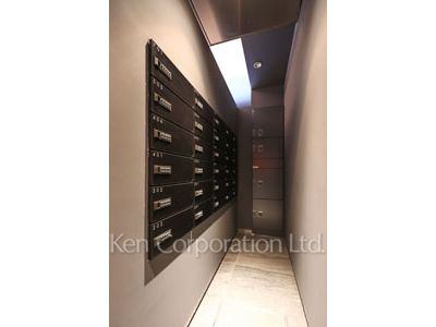  Mail/Delivery box