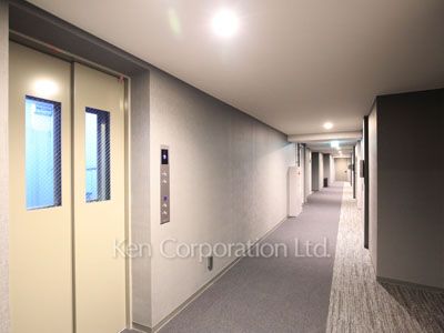  Corridor