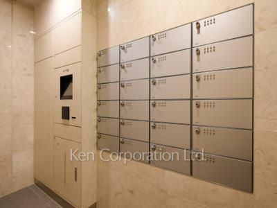  Mail/Delivery box