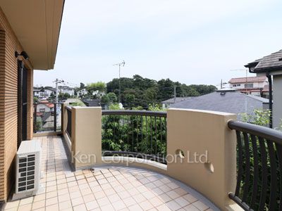 Sky View Lounge