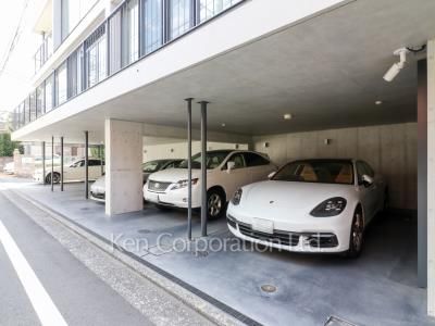 Parking Lot