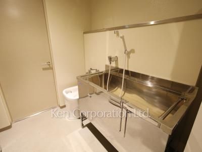  Pet care facility