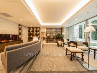 Sky View Lounge